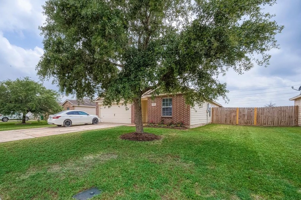 6818 Garnet Trail Ln, Richmond, TX 77469-4393