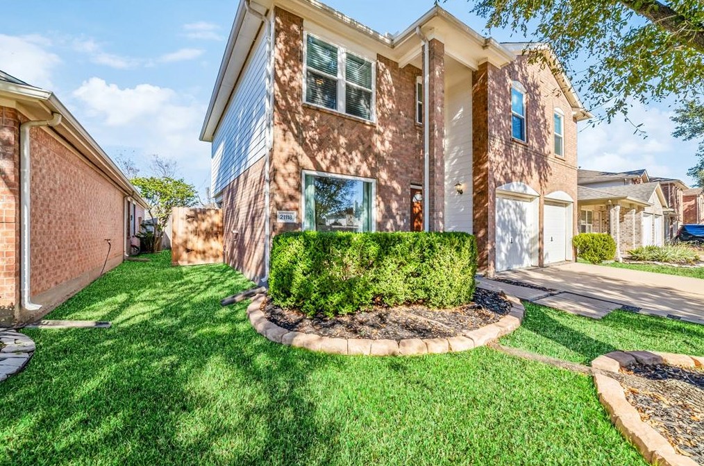 21118 Barker Canyon Ln, Katy, TX 77450