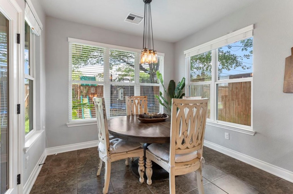 1034 31 St, Houston TX  77018-8311 exterior