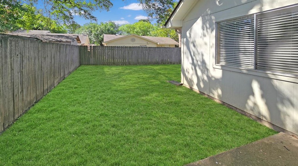 10307 Bushy Crk Dr, Houston TX  77070-4701 exterior