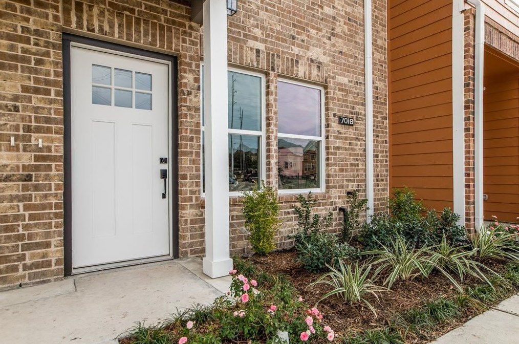 5262 Ella Blvd #701-a, Houston, TX 77018
