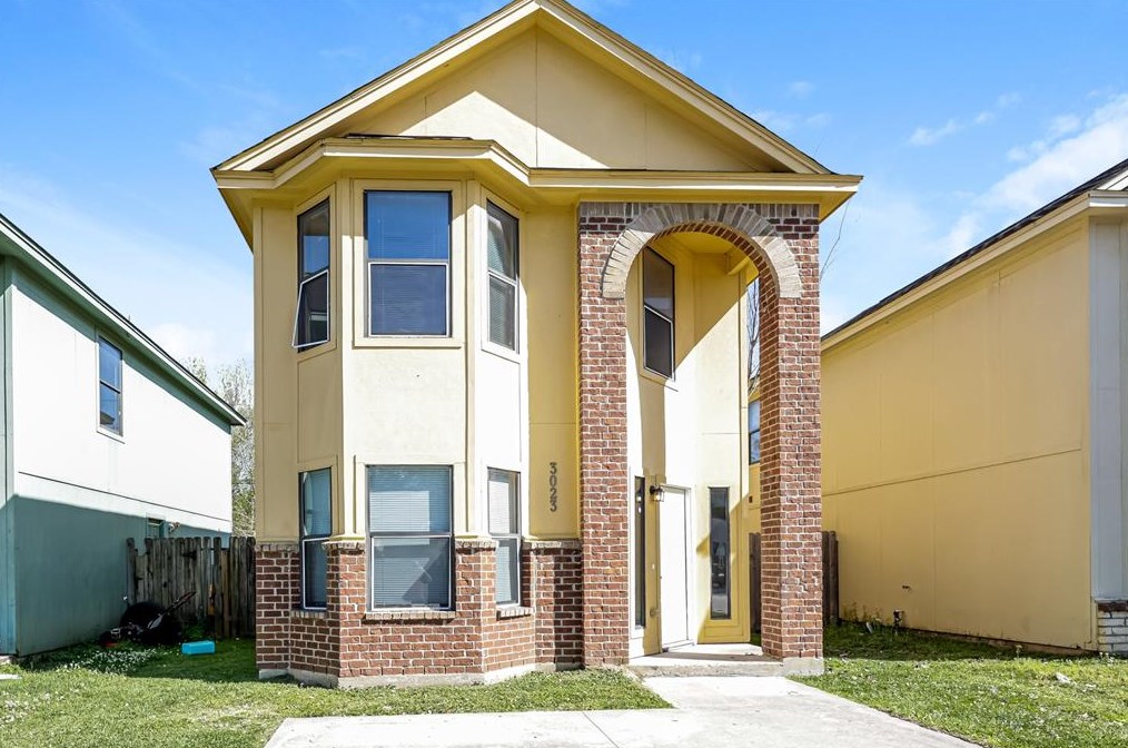 3023 La Estancia Ln, Houston, TX 77093