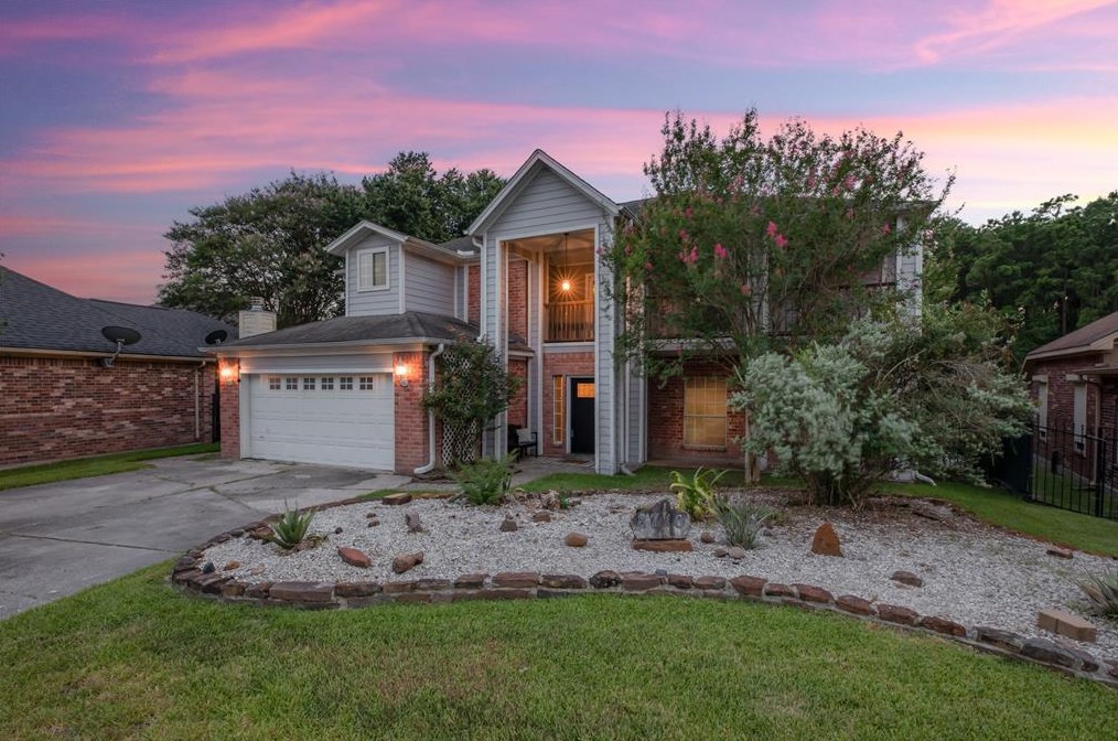 8710 Cross Country Dr, Humble, TX 77346