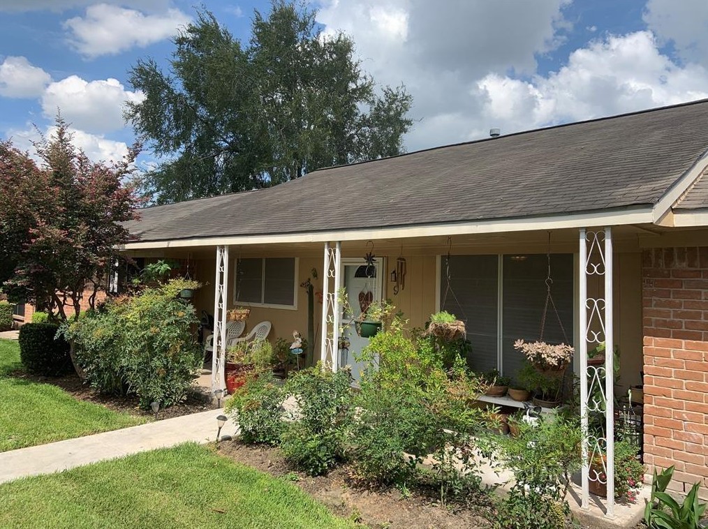 3302 Burke Rd #9, Pasadena, TX 77504