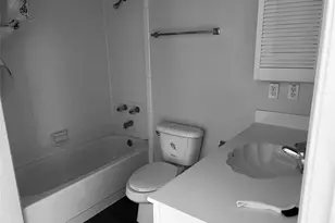 2207 S Braeswood S, Houston, TX 77030 - Photo 10