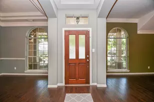 10402 Indian Paintbrush Ln, Houston, TX 77095 - Photo 4