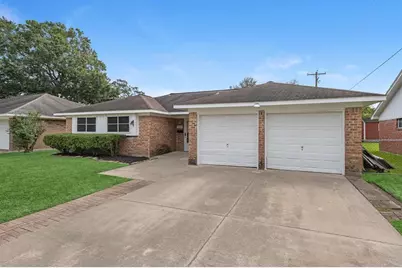 1109 E Rutgers Lane, Deer Park, TX 77536 - Photo 1