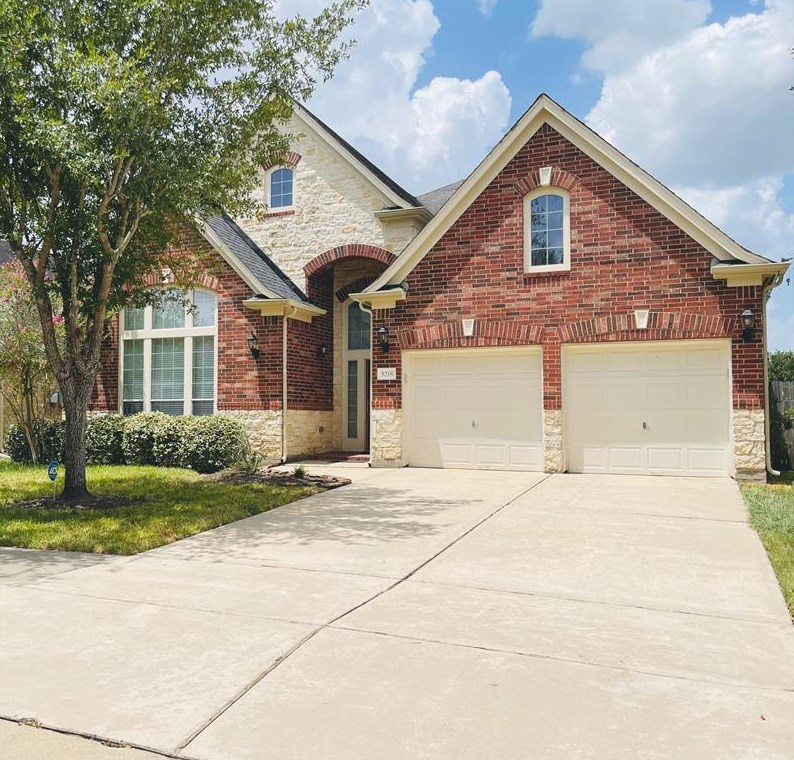 5218 Autumn Rose Ln, Sugar Land, TX 77479-3360