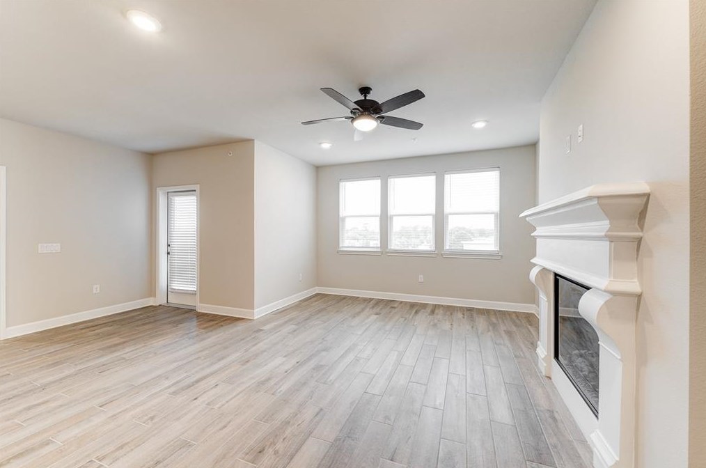 6804 Westview Dr #1406, Houston, TX 77055