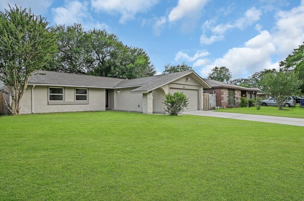 7659 Smiling Wood Ln, Houston, TX 77086-3024