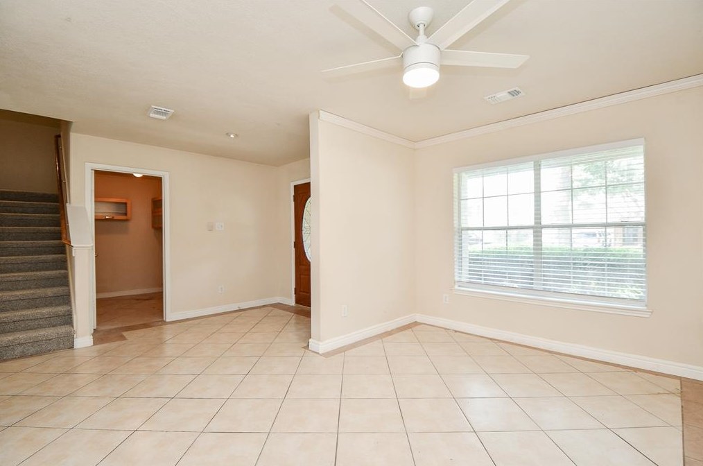 6626 Barker Bnd Ln, Katy TX  77449-0118 exterior