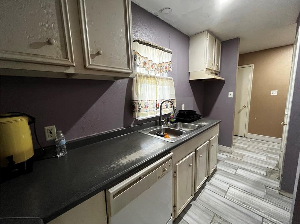 2908 Baer St, Houston TX  77020-6004 exterior