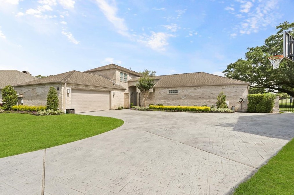 10 Wellington Ln, Sugar Land, TX 77478-3658