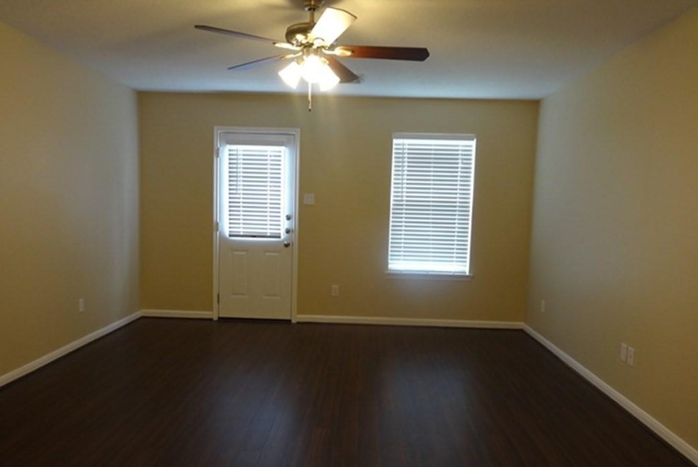 5711 Vendi Dr, Houston, TX 77085