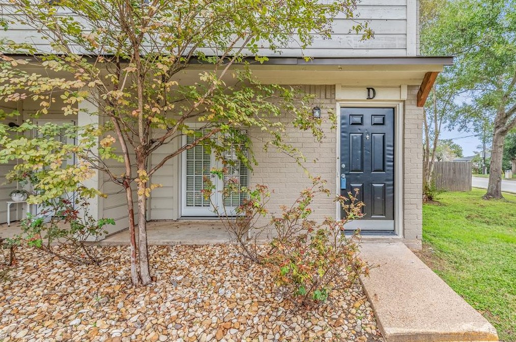 1403 Airline #d, College Station, TX 77845