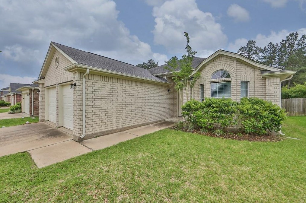 15431 Forest Creek Farms Dr, Cypress TX  77429-4429 exterior