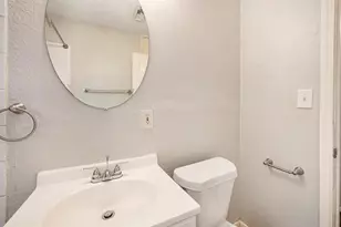 4914 Angleton St, Houston, TX 77033 - Photo 10