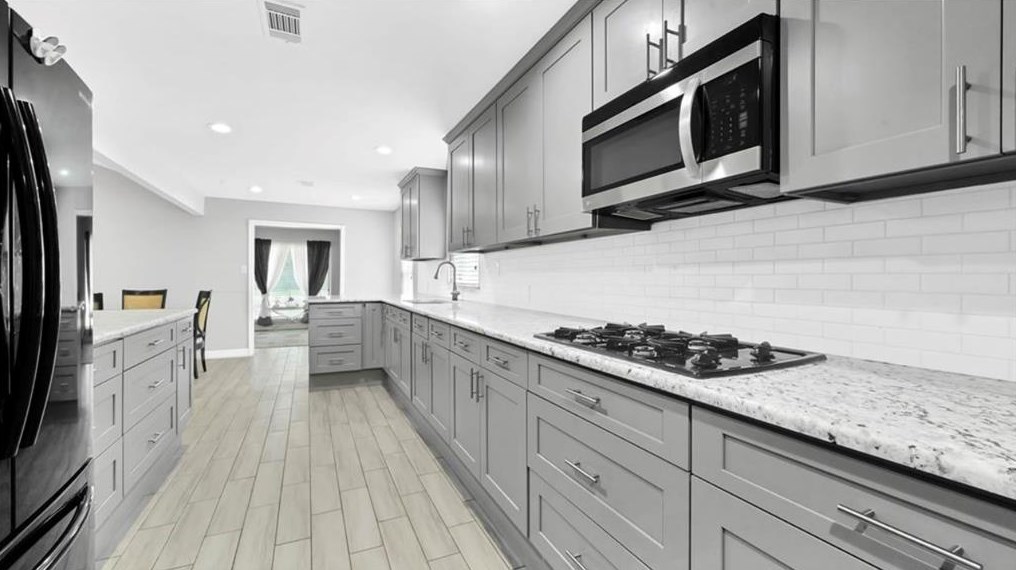 2615 Woodgate St, Houston, TX 77039-3141