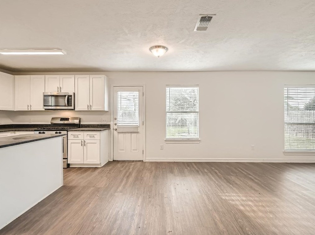 13906 Sorrel Grv Ct, Houston TX  77047-4531 exterior