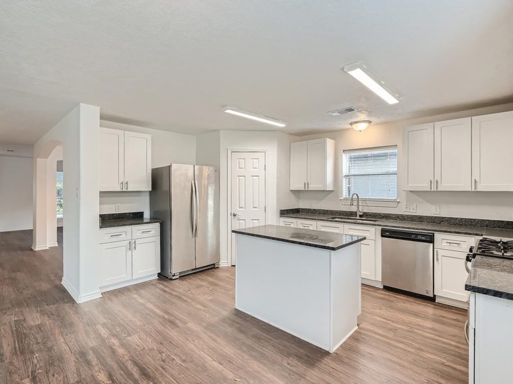 13906 Sorrel Grv Ct, Houston TX  77047-4531 exterior