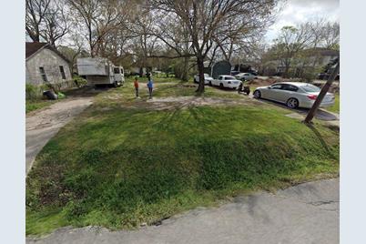 2606 Staples Street, Houston, TX 77026 - Photo 1