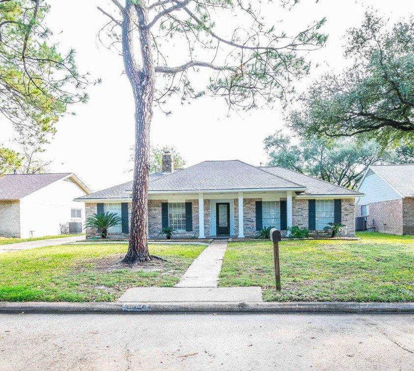2626 Palo Pinto Dr, Houston, TX 77080