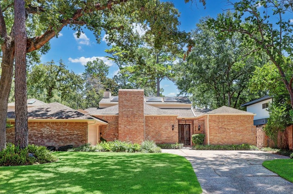 334 Tealwood Dr, Houston, TX 77024-6113
