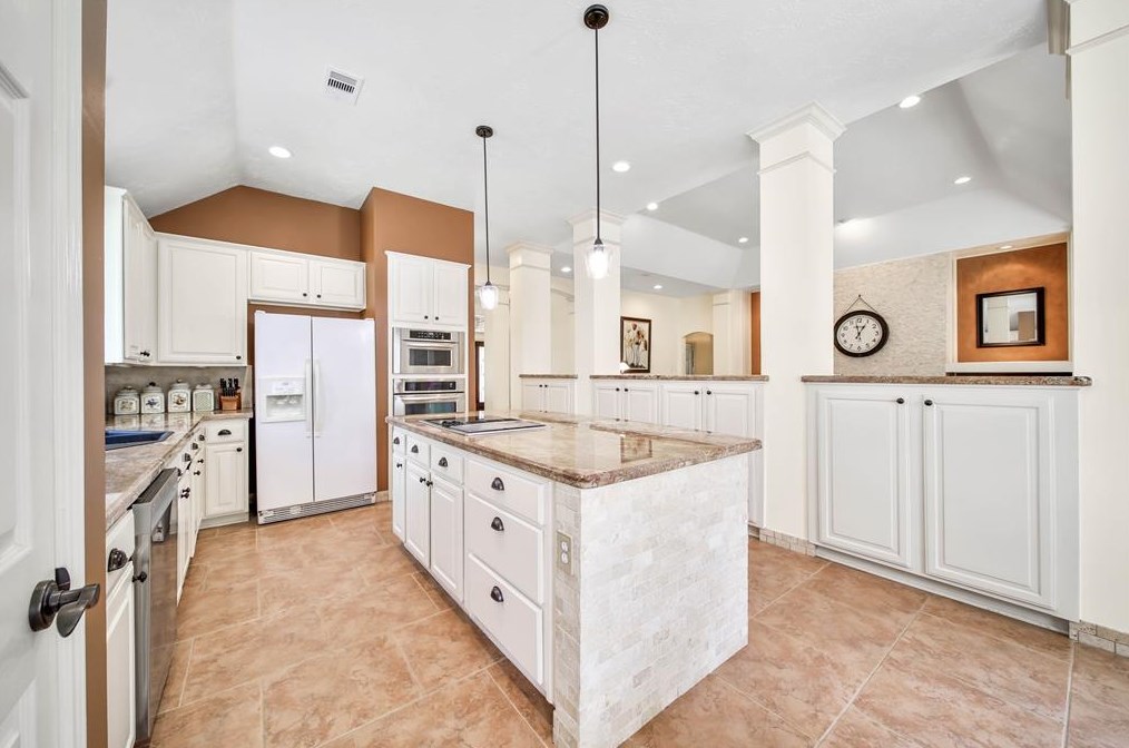 17111 Copper Shr Dr, Houston TX  77095-4331 exterior