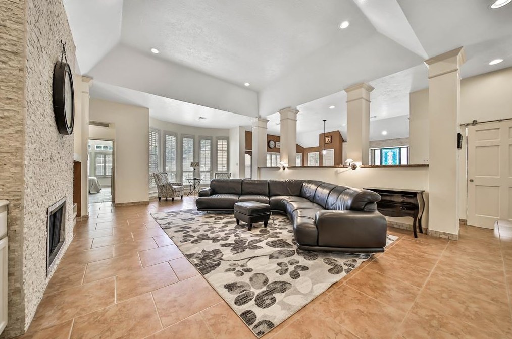 17111 Copper Shore Dr, Houston TX  77095-4331 exterior