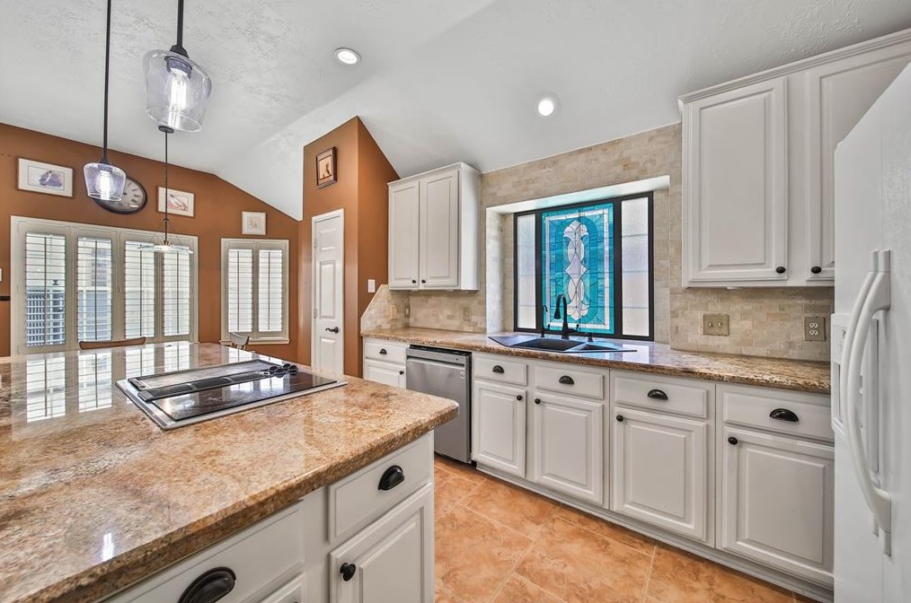 17111 Copper Shr Dr, Houston TX  77095-4331 exterior