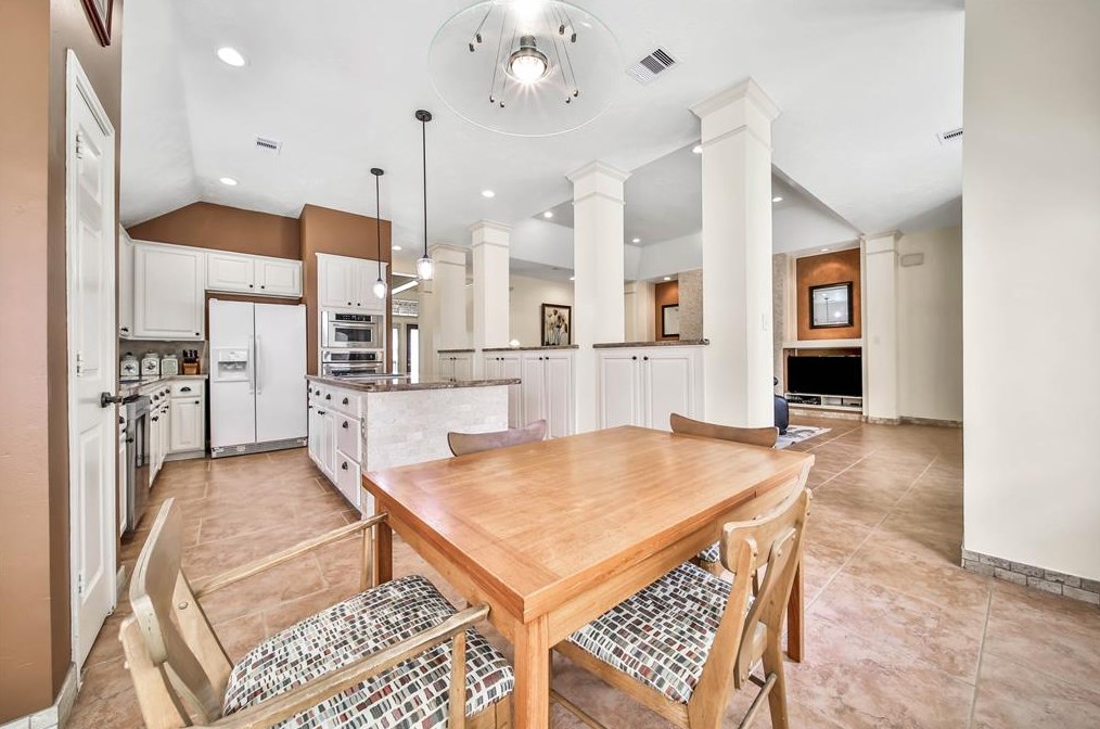 17111 Copper Shr Dr, Houston TX  77095-4331 exterior