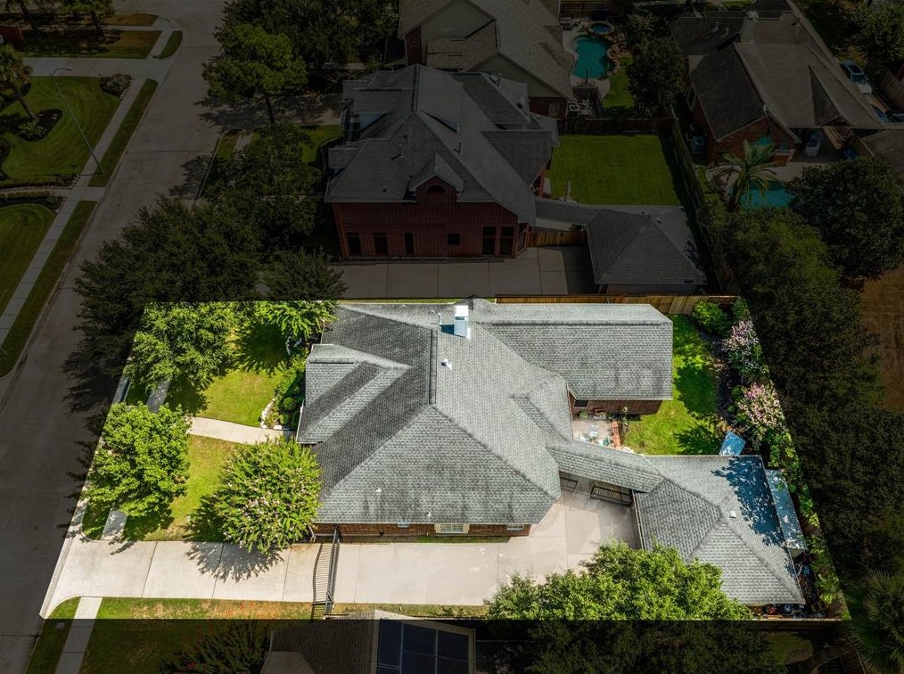 17111 Copper Shr Dr, Houston TX  77095-4331 exterior