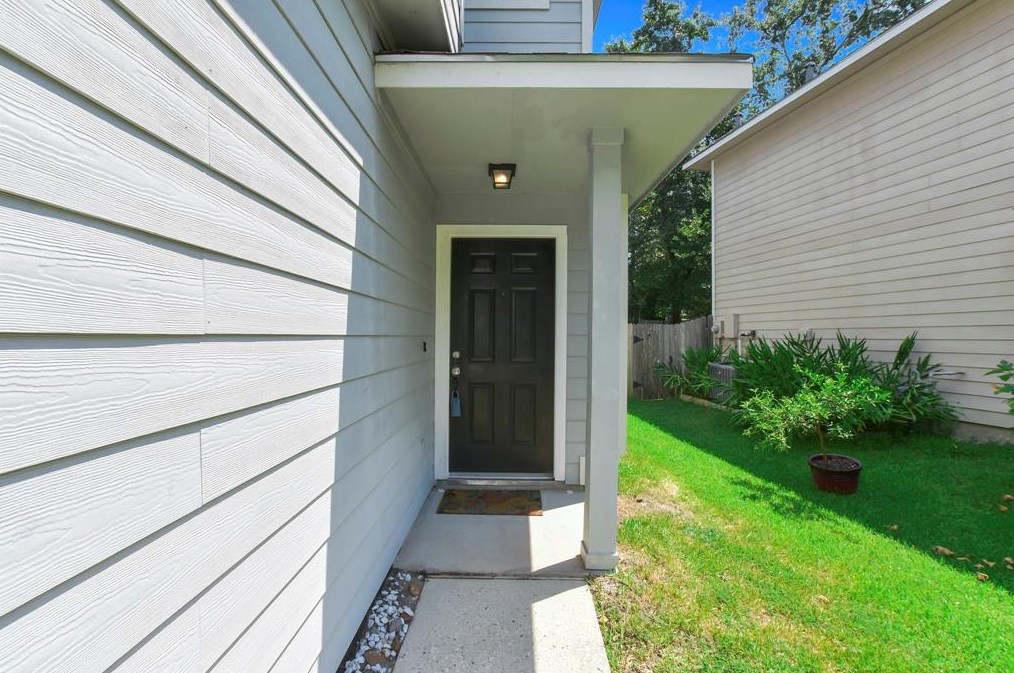 42 Ledgestone Pl, Spring TX  77382-1741 exterior