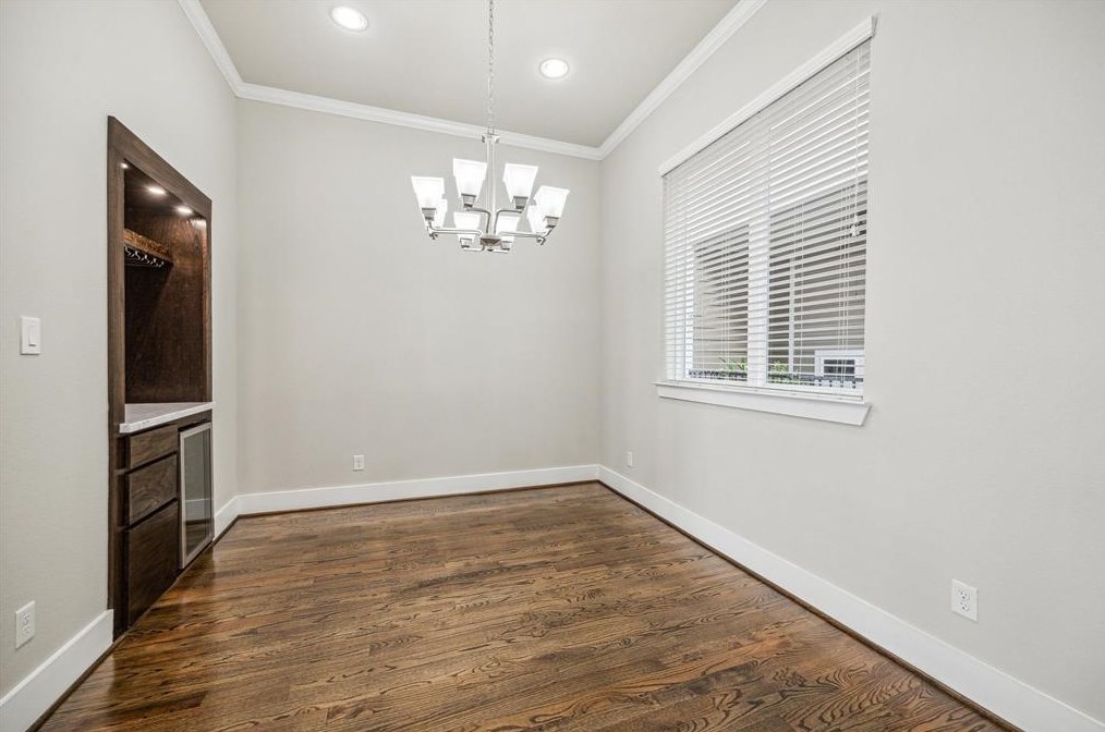 256 28th St, Houston TX  77008-2106 exterior