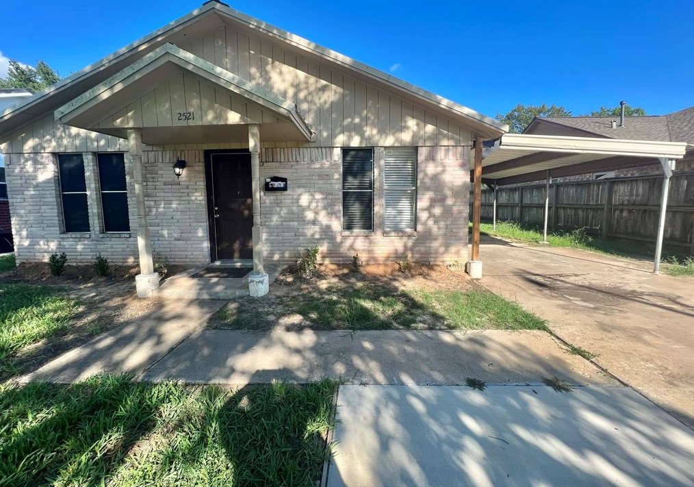 2521 Pearland Ave, Pearland, TX 77581