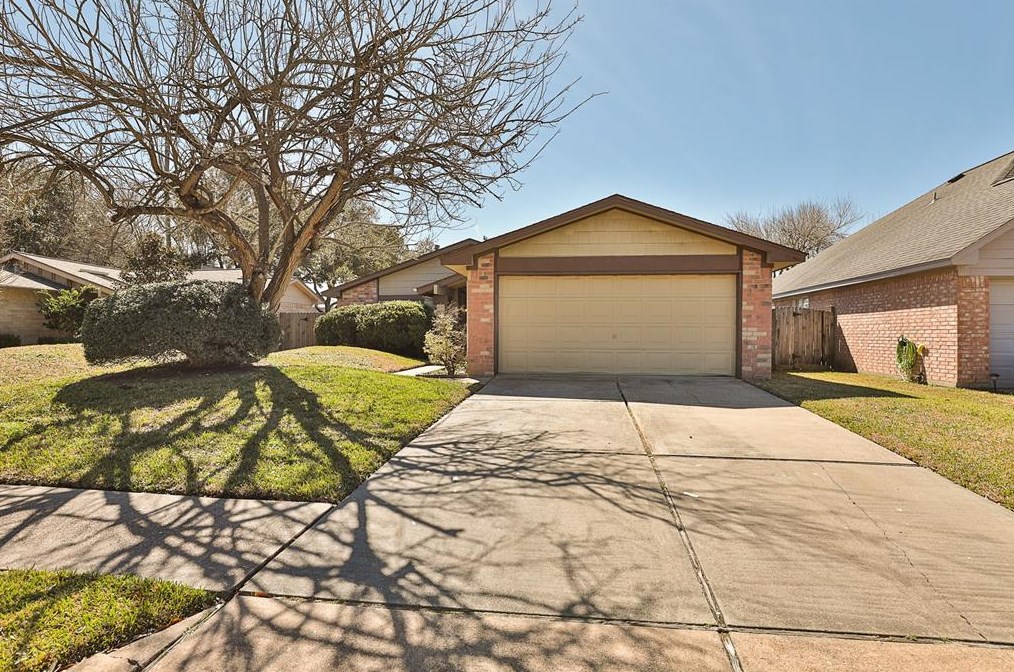 21031 Western Valley Dr, Katy, TX 77449