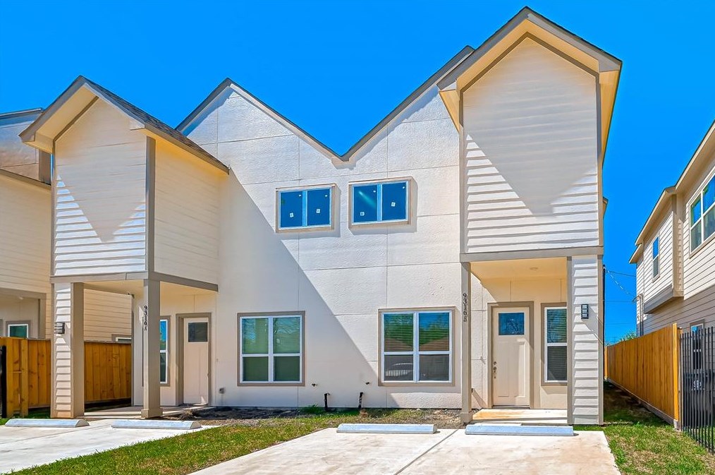 9316 Coffee St #b, Houston, TX 77033