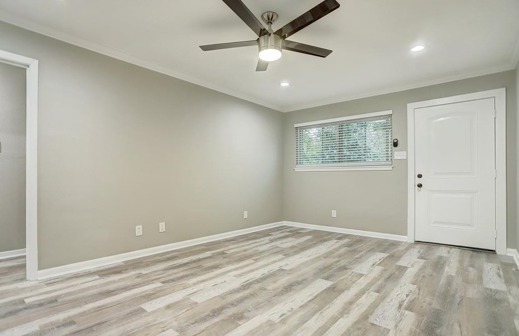 4015 Bellefontaine St Apt 6, Houston, TX 77025