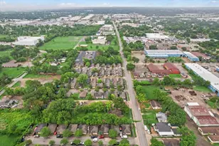 315 E Whitney St, Houston, TX 77022 - Photo 6