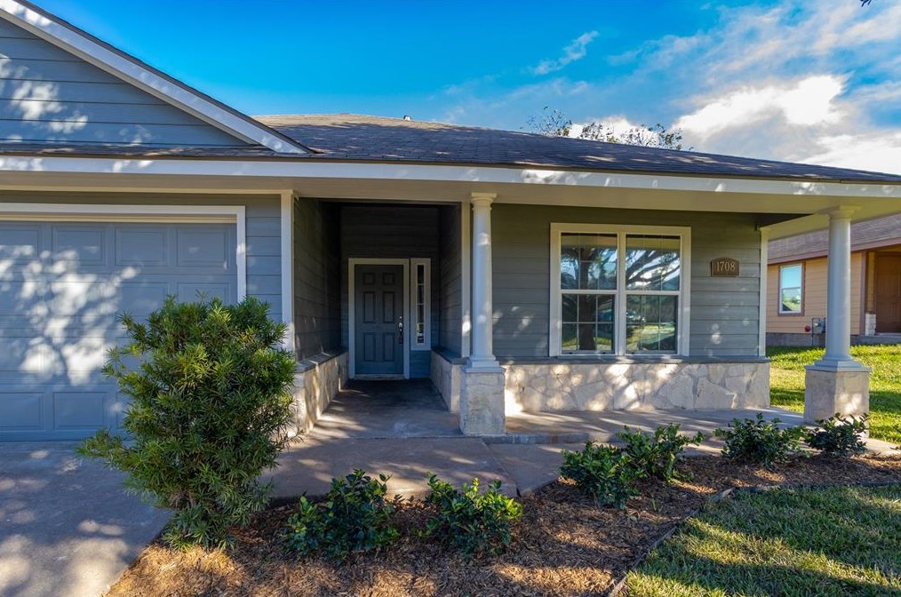 1708 Stephanie St, Brenham, TX 77833