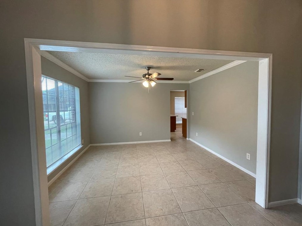 511 Earls Court Dr, Katy TX  77450-1418 exterior