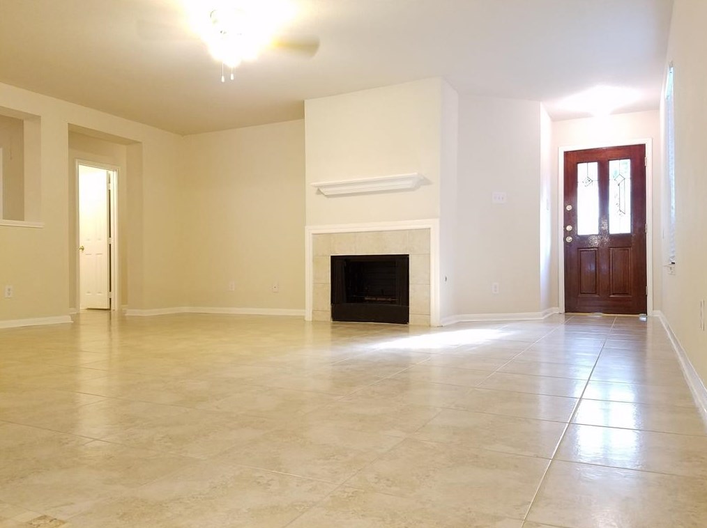 9231 Grove Haven Dr, Houston, TX 77083