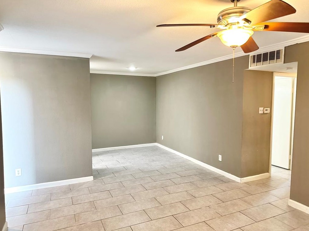 12500 Sandpiper Dr Apt 9, Houston, TX 77035