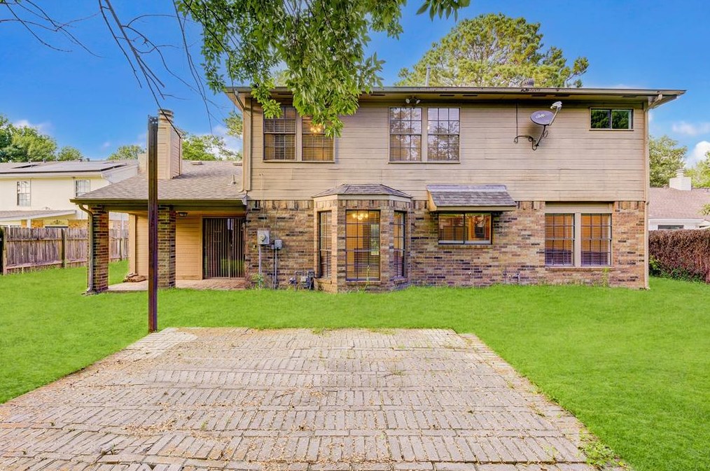 15803 Maple Manor Dr, Houston TX  77095-3670 exterior