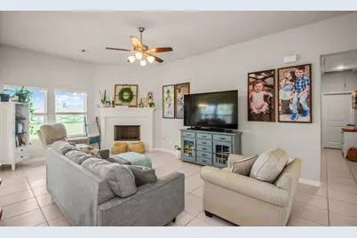 233 Twin Lakes Boulevard, West Columbia, TX 77486 - Photo 12