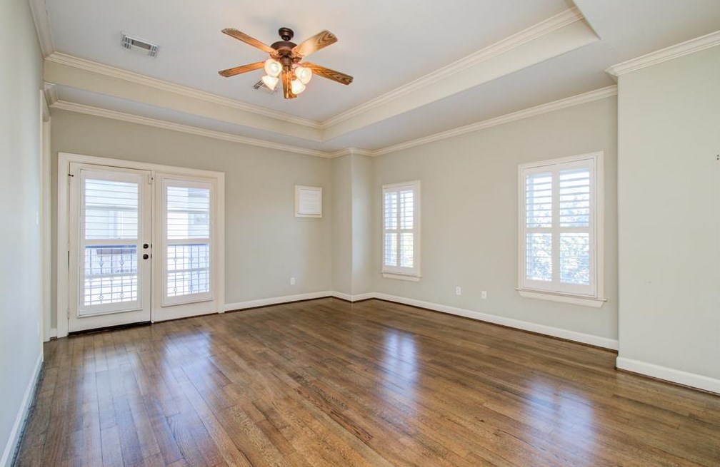 1402 Wichita St, Houston TX  77004-5747 exterior