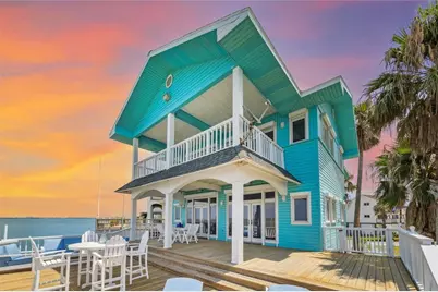 139 Isles End Road, Tiki Island, TX 77554 - Photo 4
