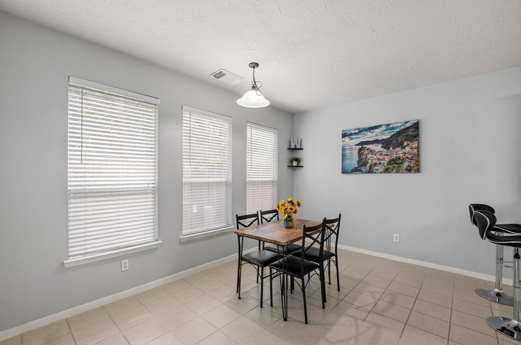 5942 Hollister Cole, Houston, TX 77040-6833