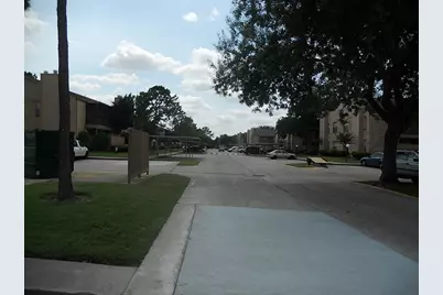 10555 Turtlewood Court #2003, Houston, TX 77072 - Photo 2