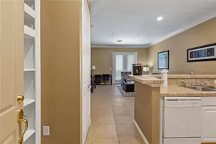 2400 McCue Rd, Houston, TX 77056 - Photo 2